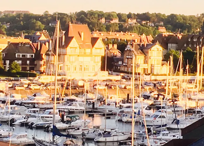 Le Marina Fenetre Sur Διαμέρισμα